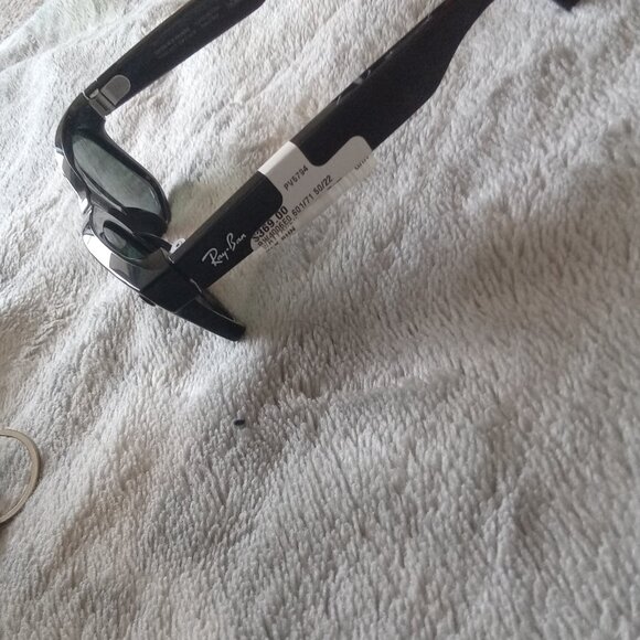 Sunglasses - Picture 10 of 11